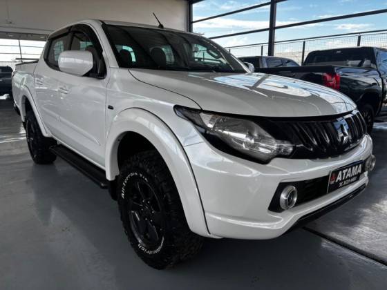 MITSUBISHI L200 TRITON 2.4 16V TURBO DIESEL SPORT GLS CD 4P 4X4 AUTOMÁTICO